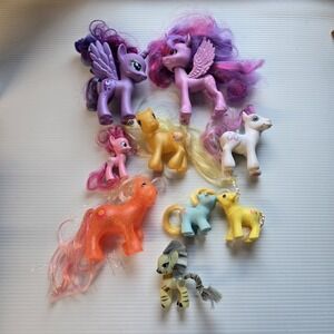 My little pony figures Lot Of 9